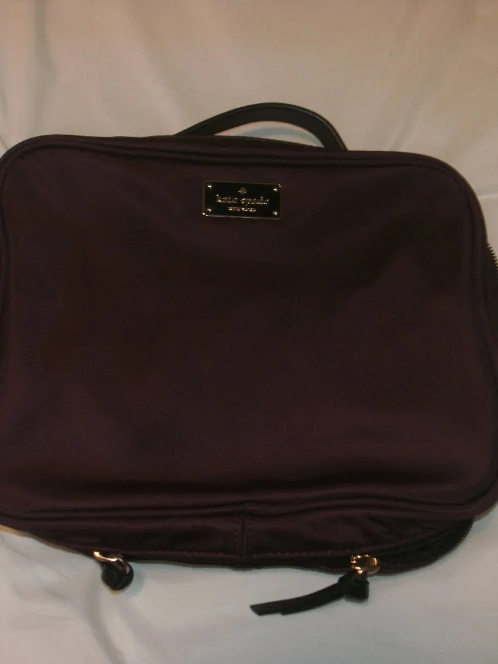 Kate Spade New York Travel Cosmetic Makeup Bag Case Burgundy 9x7x4